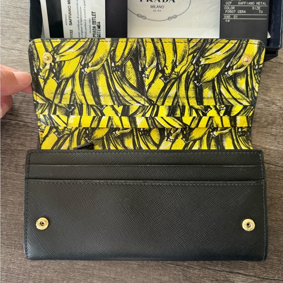 Limited Edition Prada ๐ - Picture 8 of 9